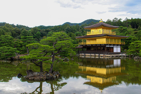 Tour privato personalizzato di Kyoto con autista parlante inglese