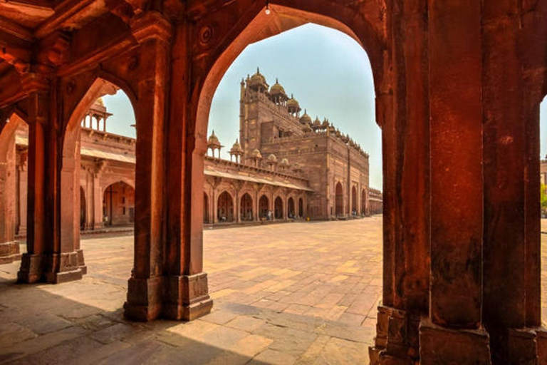 From Delhi: Six Day Golden Tour Agra and Jaipur With Udaipur