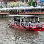 Singapore Uncovered: 6-Hour Insider City & Food Adventure
