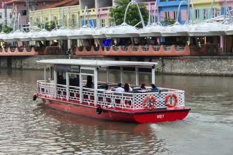 Singapore Uncovered: 6-Hour Insider City & Food Adventure - Image 3