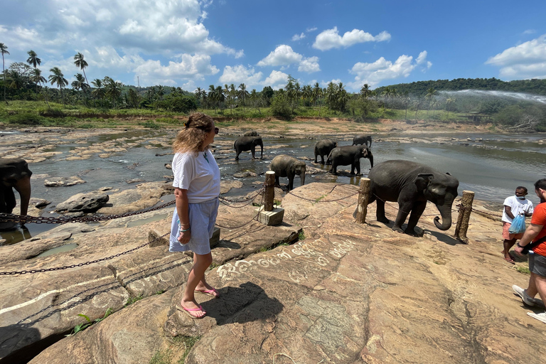 private tour guide in Sri lanka : 5 Days Tour Package