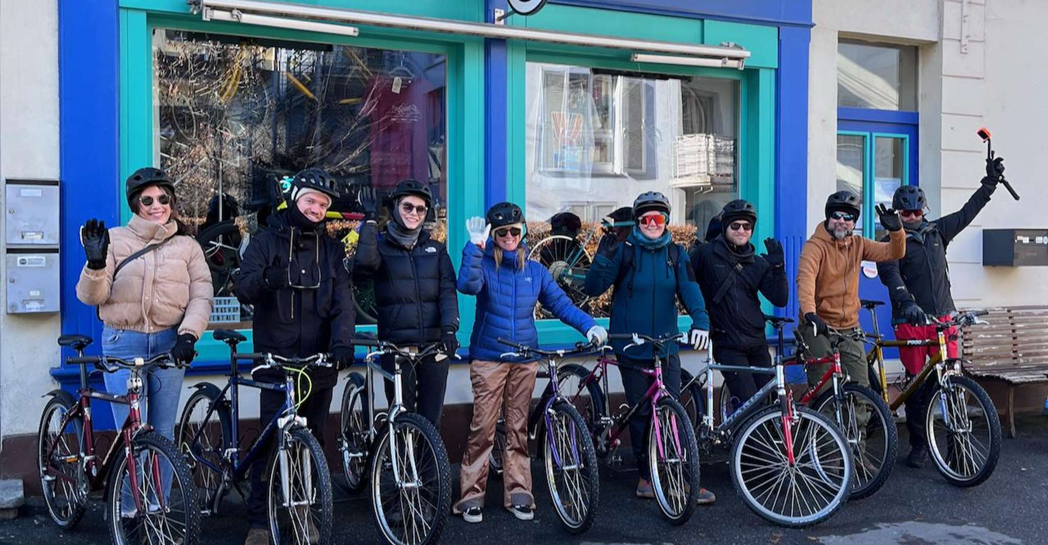 川、湖、ホットチョコレートとのウィンターラケンバイクツアー - Hizvo