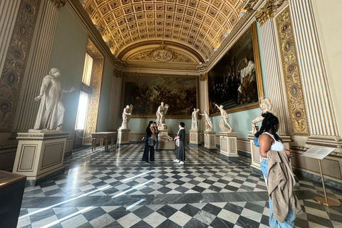 Florencia: Visita VIP sin hacer cola a la Galería de los UffiziTour en grupo en francés