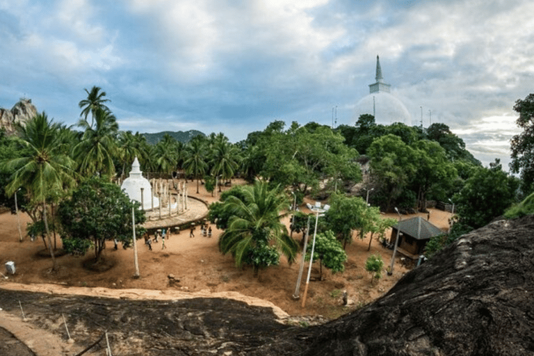 Anuradhapura: Tuk Tuk Tour with Temples & Hidden Stories Standard Package (Budget Option)