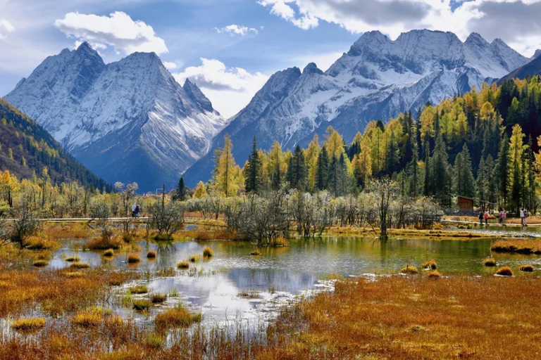 Chengdu: Self-Explore Mt. Siguniang Day Trip by Coach