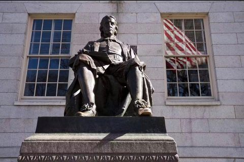 Cambridge: 2H Harvard University Student-Guided Walking Tour