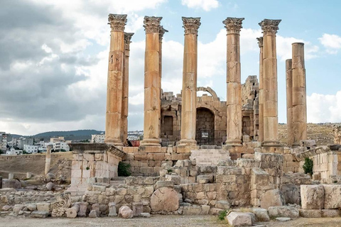 Amman: Dabke Dance Class, Citadel Walk, and Dinner