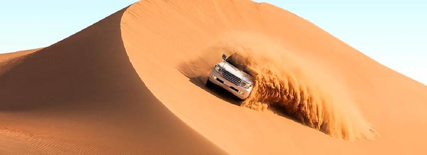 Dubaï : Safari, balade en quad, à dos de chameau et dîner buffet.