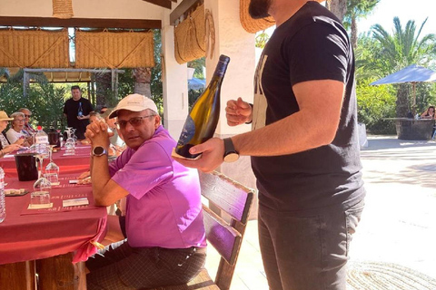 Alicante: Winery Tour with Wine Tasting and Snacks