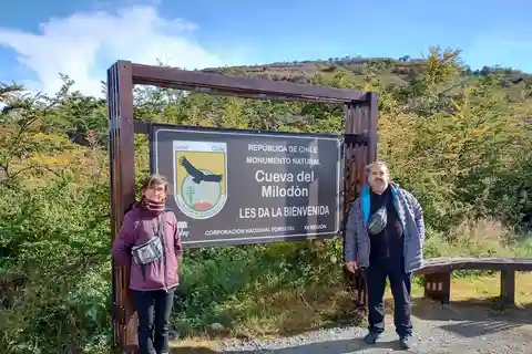 Punta Arenas: Dia inteiro Torres Del Paine + Box lunch