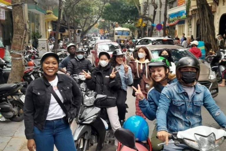Hanoi: Ontdek als een local, geschiedenis & cultuur op de motor