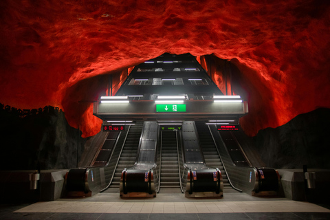 Stockholm: tour of the metro stations in English