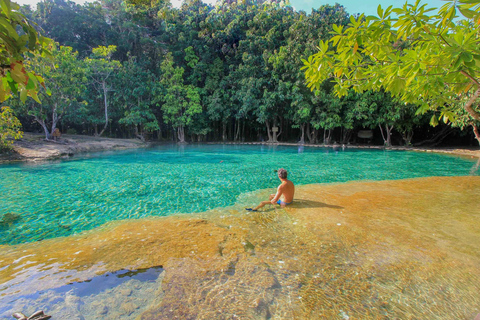 Krabi Outback Explorer till Smaragdpoolen och Wareerak Hotspring