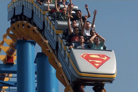 مكسيكو سيتي: تذكرة سيكس فلاجز + جولة في مدينة هوب أون هوب أوفمكسيكو سيتي: تذكرة سيكس فلاجز + جولة هوب 