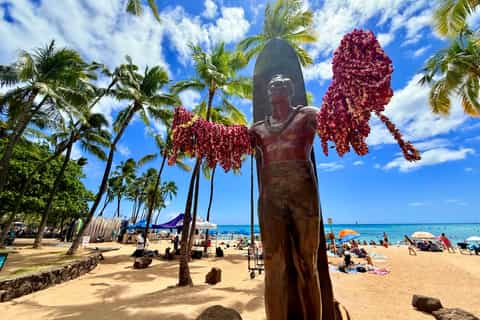 Duke Kahanamoku Statue, Honolulu - Book Tickets & Tours | GetYourGuide