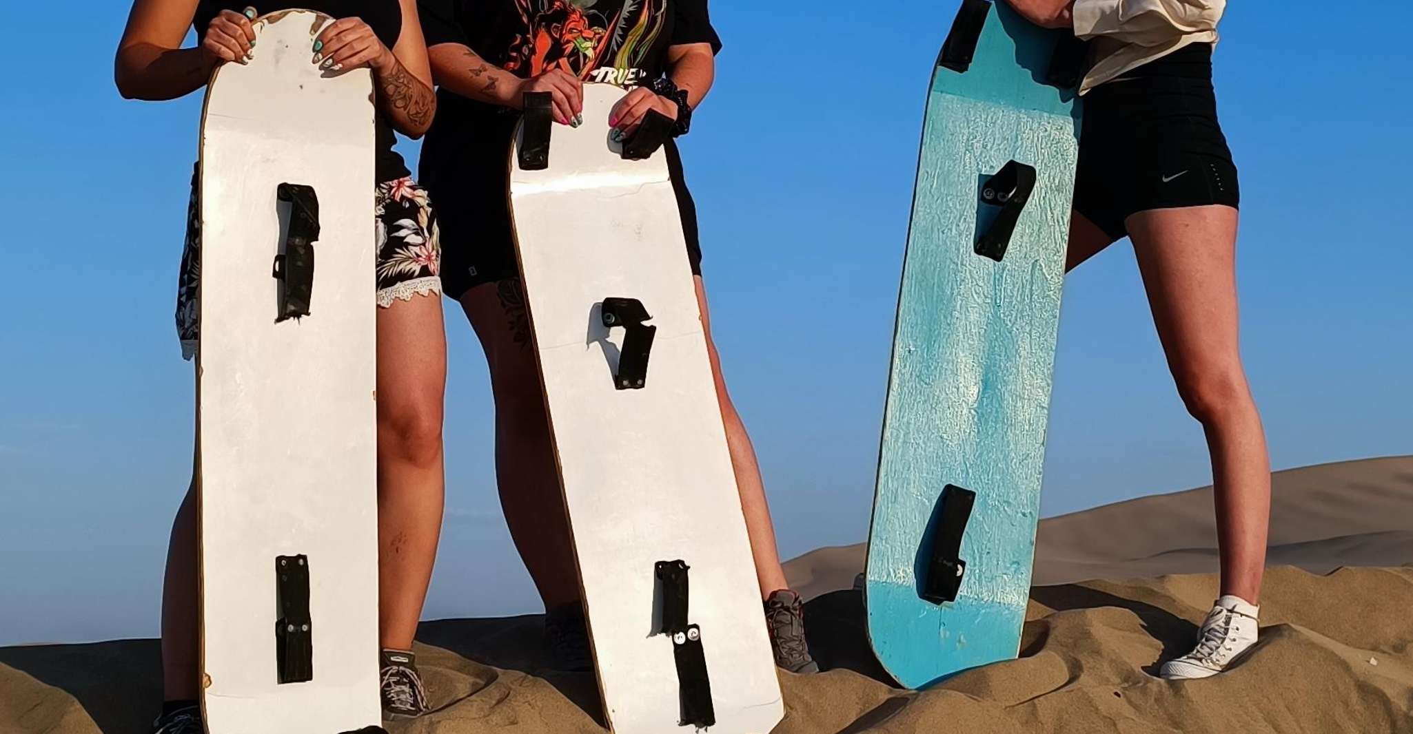Huacachina Standart, Tekerlekler ve kum üzerinde Macera. - Hizvo