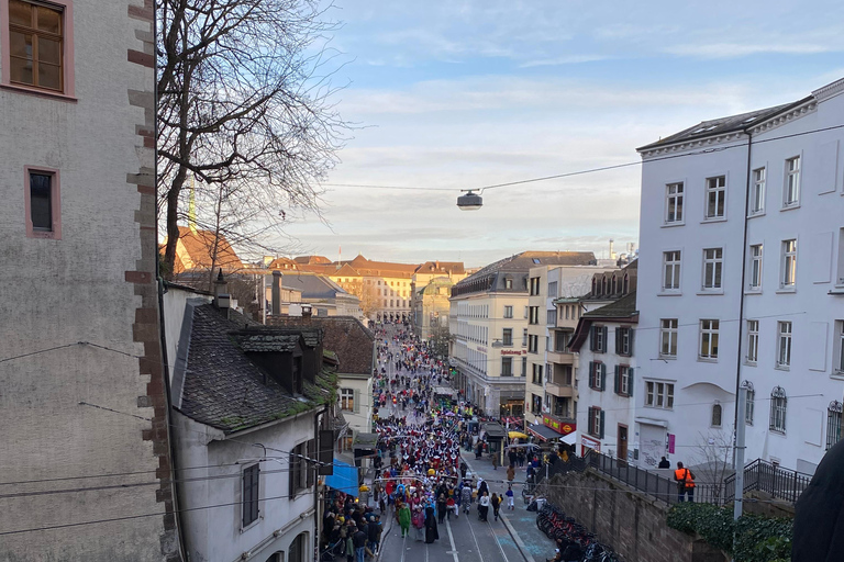 Swiss Highlights: Guided Zürich, Lucerne, Basel & Bern tour