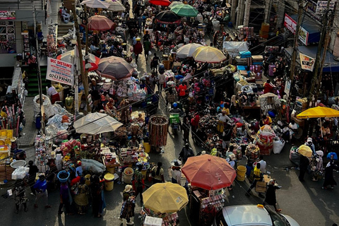 Makola Market Walking Tour: Fun, Snacks & Souvenir