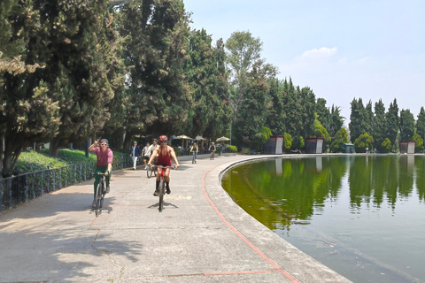 Mexico City: Discover the secret gems of Chapultepec by bike Mexico City: Discover the hidden gems of Chapultepec by bike