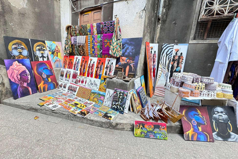 Zanzibar: Rundtur i Stone Town och mangrovekajakpaddling.Denna tur inkluderar transfer till och från hotellet.