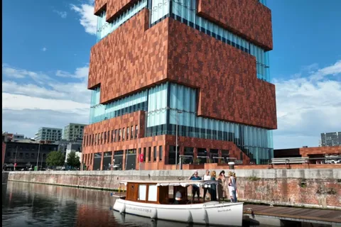Antwerpia: prywatna wycieczka łodzią po starym porcie ze śniadaniem Napoje i przekąski