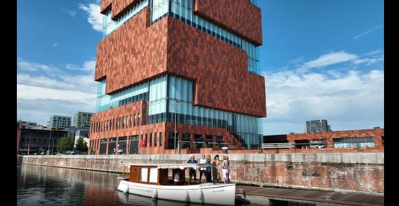 Antwerpen: Private Bootstour durch den Alten Hafen inkl. Getränke und Snacks