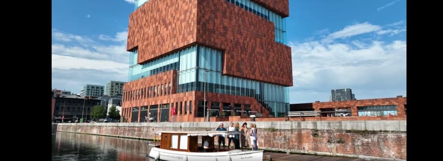 Anvers : Visite privée du vieux port en bateau, boissons et collations comprises