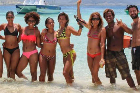 Private: Catamaran Journey to Cayo Arena with Gourmet Lunch