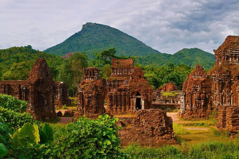 Excursión de un día a las Montañas de Mármol, la Dama de Buda y la Tierra Santa de Mi HijoServicio de recogida en Da Nang