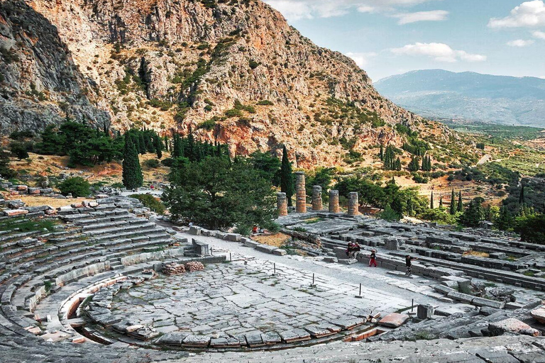 Delphi:Oracle & Ancient Wonders Private Day Tour from Athens