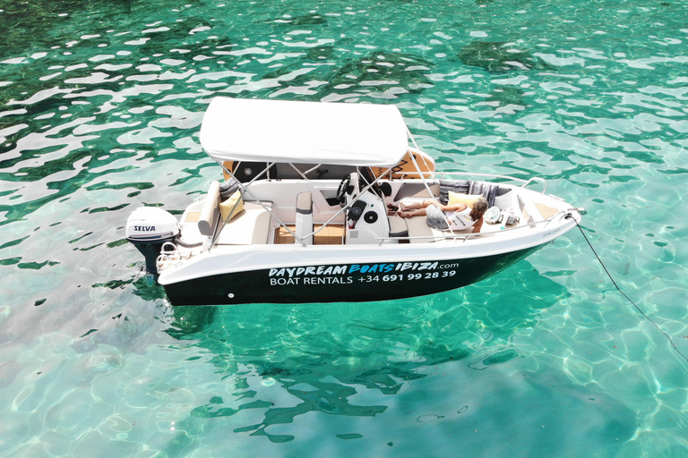 San Antonio: Tour Ibiza by boat. No license required, 6 people. Snorkeling and SUP