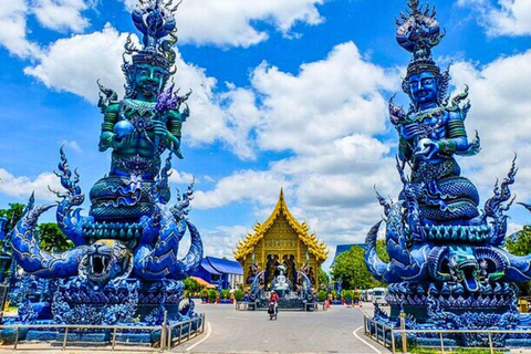 Chiang Mai: Templi di Chiang Rai, Triangolo d&#039;Oro e tour in barca