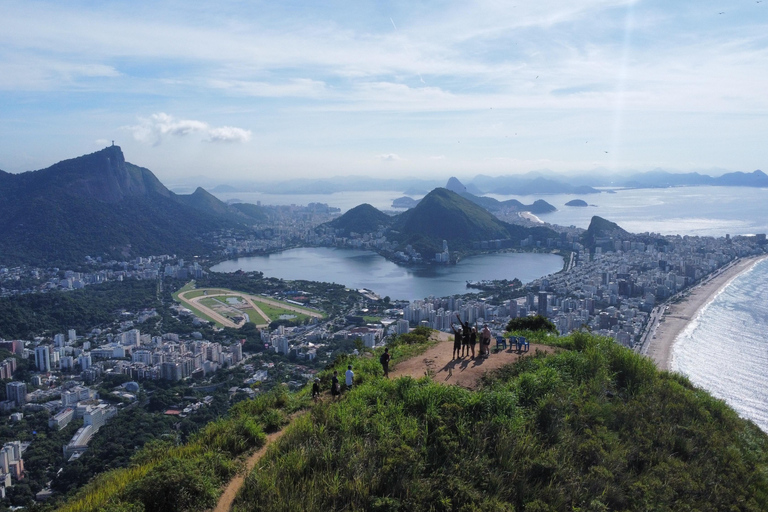 Rio de Janeiro : Randonnée des Deux Frères, la plus belle vue de RioSentier des Deux Frères à Vidigal, la plus belle vue de Rio