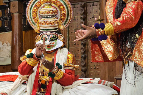 From Kochi: Private Kochi, Alleppey & Trivandrum Tour
