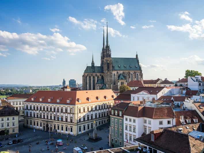 Da Vienna: gita di un giorno a Brno, castelli e vigneti con servizio navetta