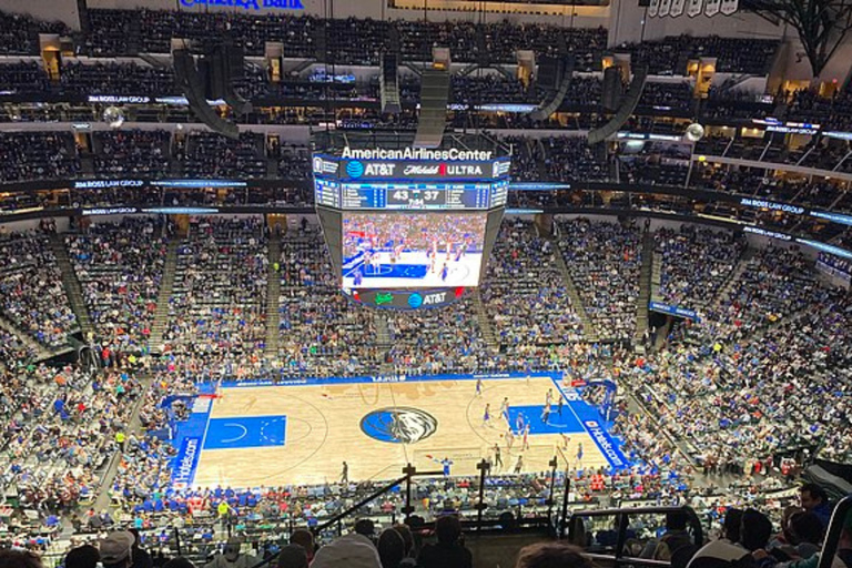 Dallas: Dallas Mavericks Basketball Game Ticket Upper Baseline