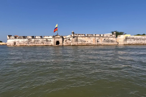 Cartagena: Excursion to the Rosario Islands and Playa Blanca with lunch