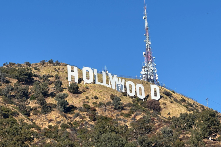 3.5 hours private tour in Hollywood and Beverly Hills in an SUV 3.5 hours private Los Angeles tour in an SUV