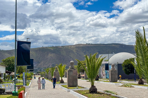 FullDay Quito: Middle of the World, Cable Car, Old Town