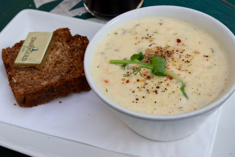 Dublin: Howth Cruise and Dine Experience