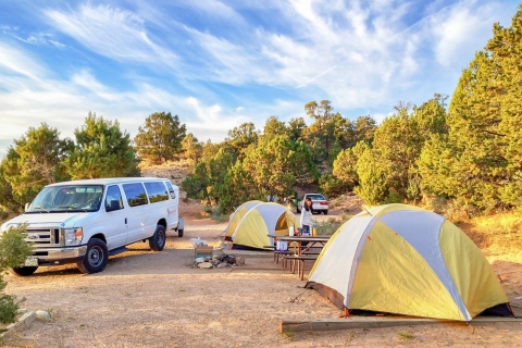 Ab Las Vegas: Übernachtungs-Tour Bryce & Zion NationalparkGruppentour: Camping-Option