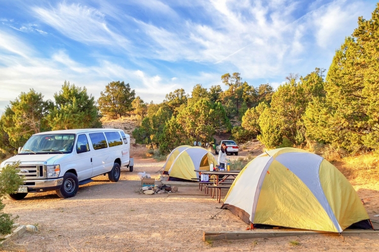De Las Vegas: visite d'une nuit du parc national de Zion et de BryceVisite privée: option camping