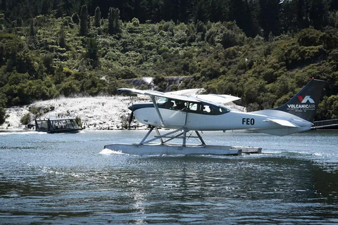 Rotorua: Wasserflugzeugflug mit Orakei Korako Landung