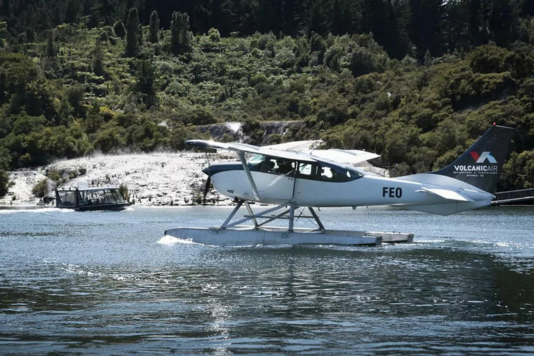 Rotorua: Voo de hidroavião com pouso em Orakei Korako