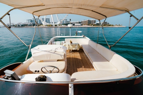 Dubai: Private Luxury Yacht Tour on a 50-Foot Yacht 7-Hour Cruise