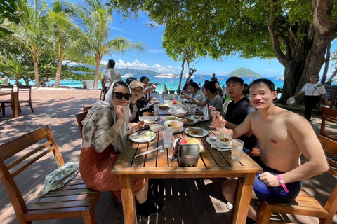 Phuket: Racha en Banana Beach per speedboot met lunch