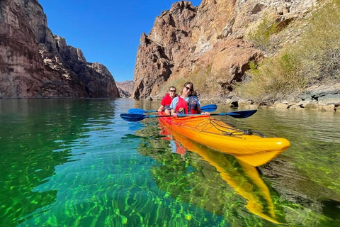 Depuis Las Vegas : Location de kayak avec navette vers Emerald Cave