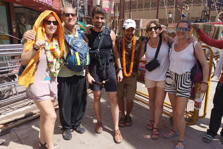 Kulturelle und spirituelle Pfade in der Altstadt von Varanasi