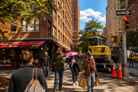 NYC: Manhattan Walking Tour with Local Guide