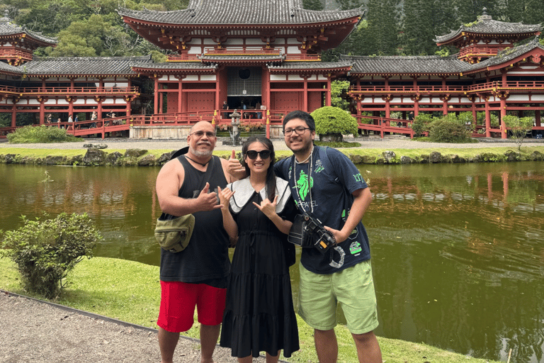 Oahu: The Ultimate Private Circle Island Tour 5-7 Guests